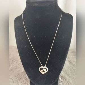 URMWMOO necklace